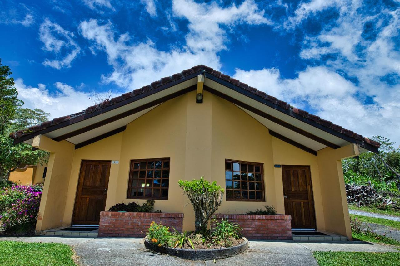 Hotel Villa Zurqui San Isidro  Экстерьер фото