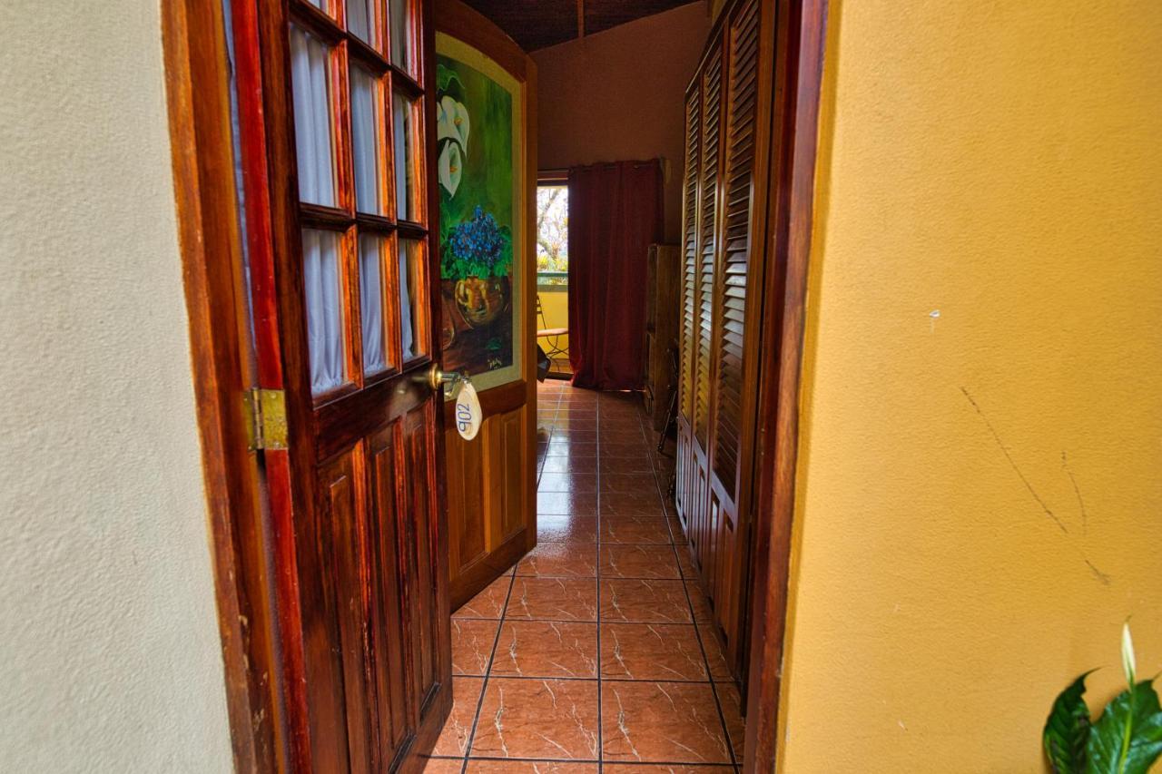 Hotel Villa Zurqui San Isidro  Экстерьер фото