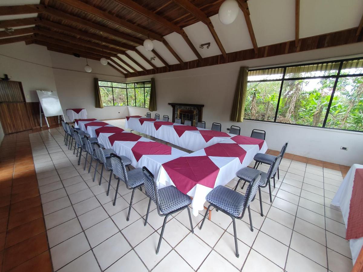 Hotel Villa Zurqui San Isidro  Экстерьер фото