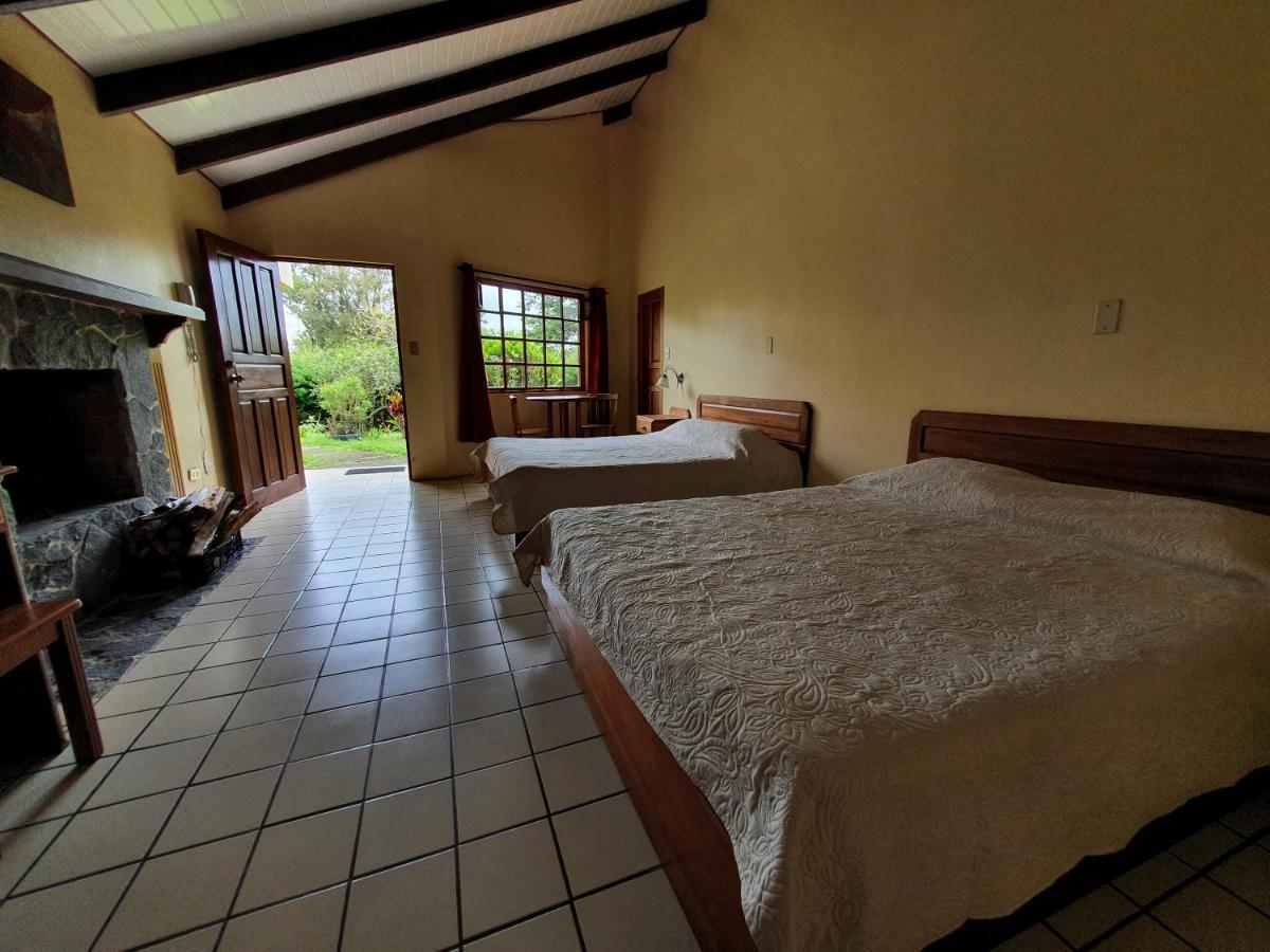 Hotel Villa Zurqui San Isidro  Экстерьер фото