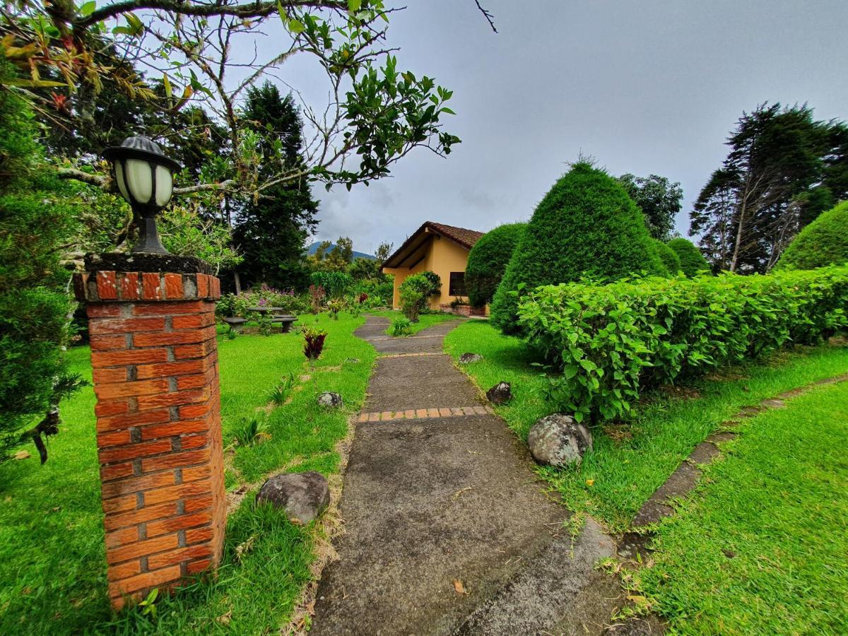 Hotel Villa Zurqui San Isidro  Экстерьер фото