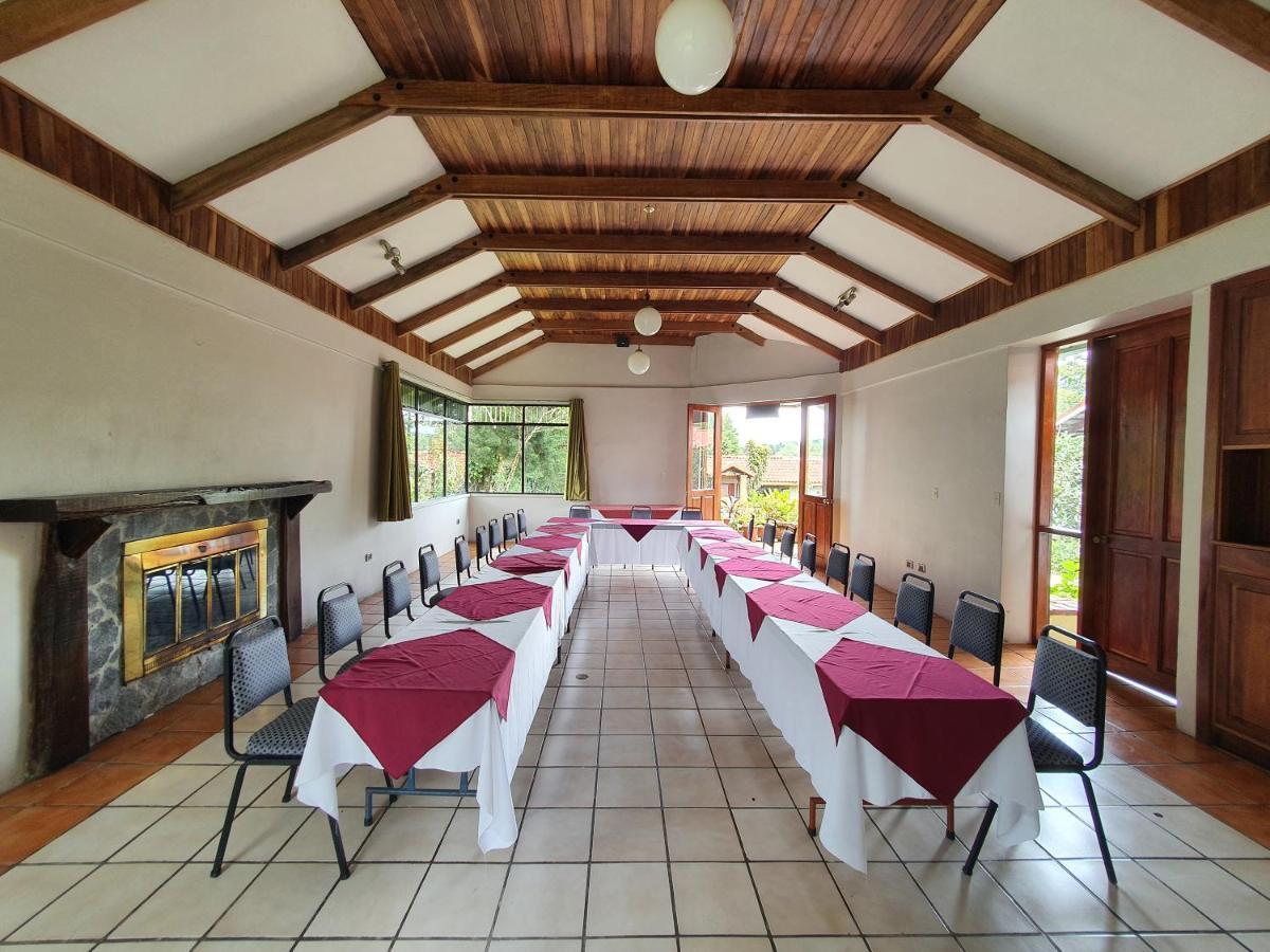 Hotel Villa Zurqui San Isidro  Экстерьер фото