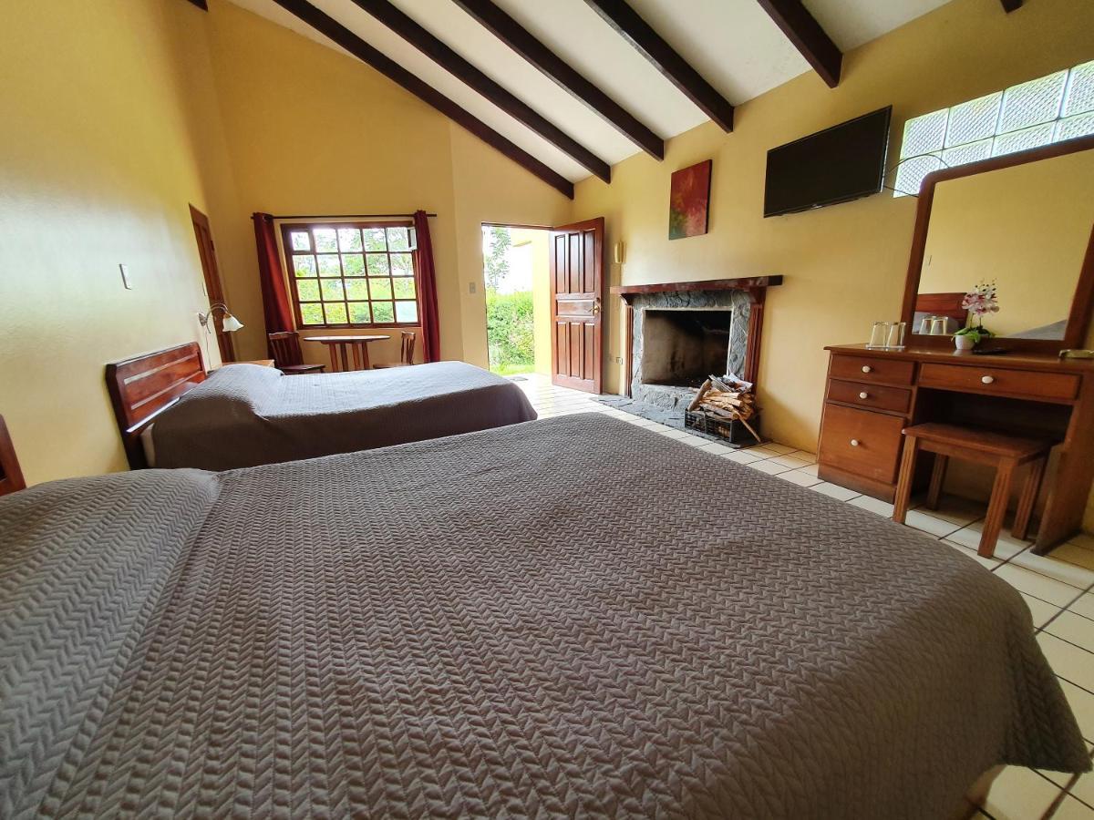 Hotel Villa Zurqui San Isidro  Экстерьер фото